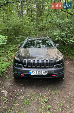 Внедорожник / Кроссовер Jeep Cherokee 2017 в Дергачах