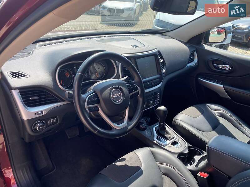 Внедорожник / Кроссовер Jeep Cherokee 2017 в Львове
