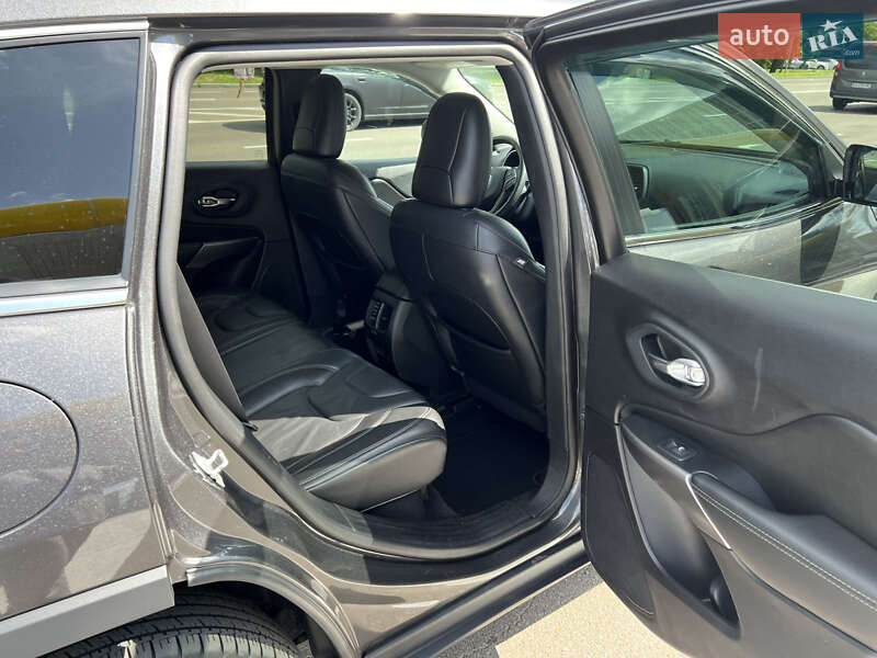 Позашляховик / Кросовер Jeep Cherokee 2021 в Броварах