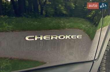 Внедорожник / Кроссовер Jeep Cherokee 2018 в 