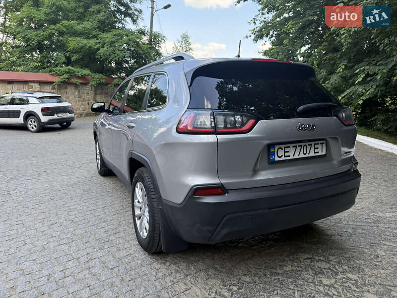Внедорожник / Кроссовер Jeep Cherokee 2018 в Черновцах