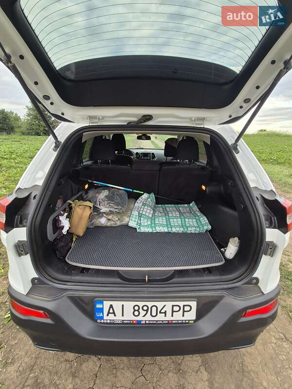 Позашляховик / Кросовер Jeep Cherokee 2018 в Гайсину