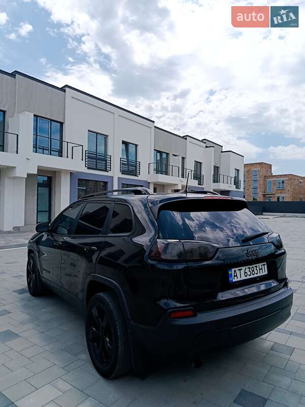 Внедорожник / Кроссовер Jeep Cherokee 2019 в Ивано-Франковске