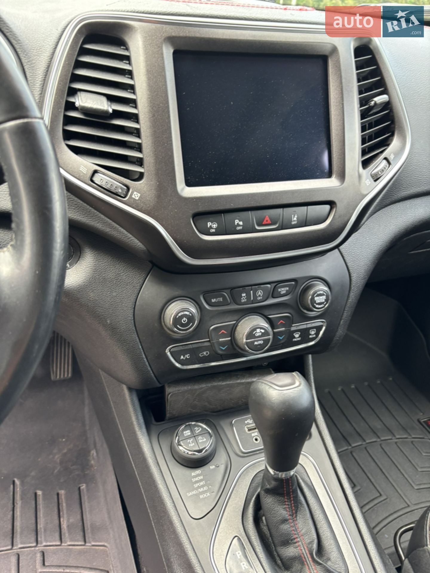 2020 Jeep Cherokee - мініатюра 5