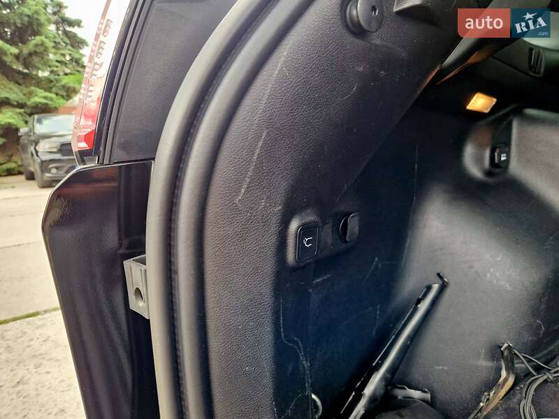Внедорожник / Кроссовер Jeep Cherokee 2020 в Днепре