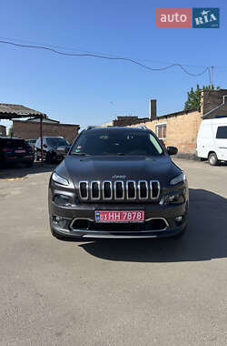 Внедорожник / Кроссовер Jeep Cherokee 2016 в 