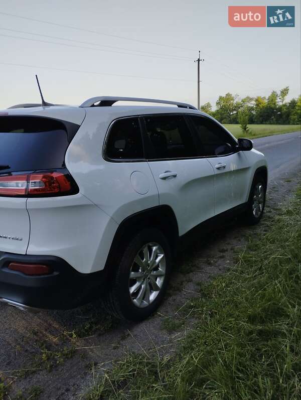 Внедорожник / Кроссовер Jeep Cherokee 2015 в Белой Церкви