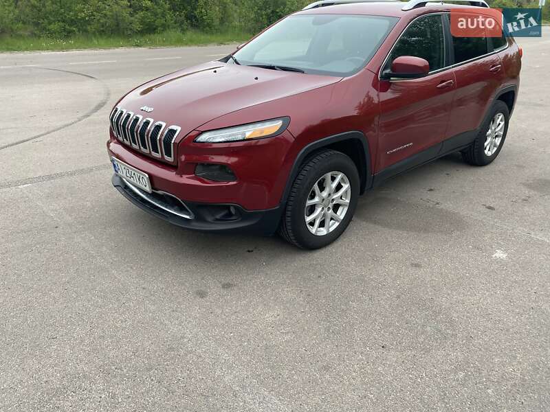 Позашляховик / Кросовер Jeep Cherokee 2016 в 