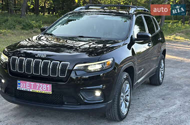 Позашляховик / Кросовер Jeep Cherokee 2019 в 