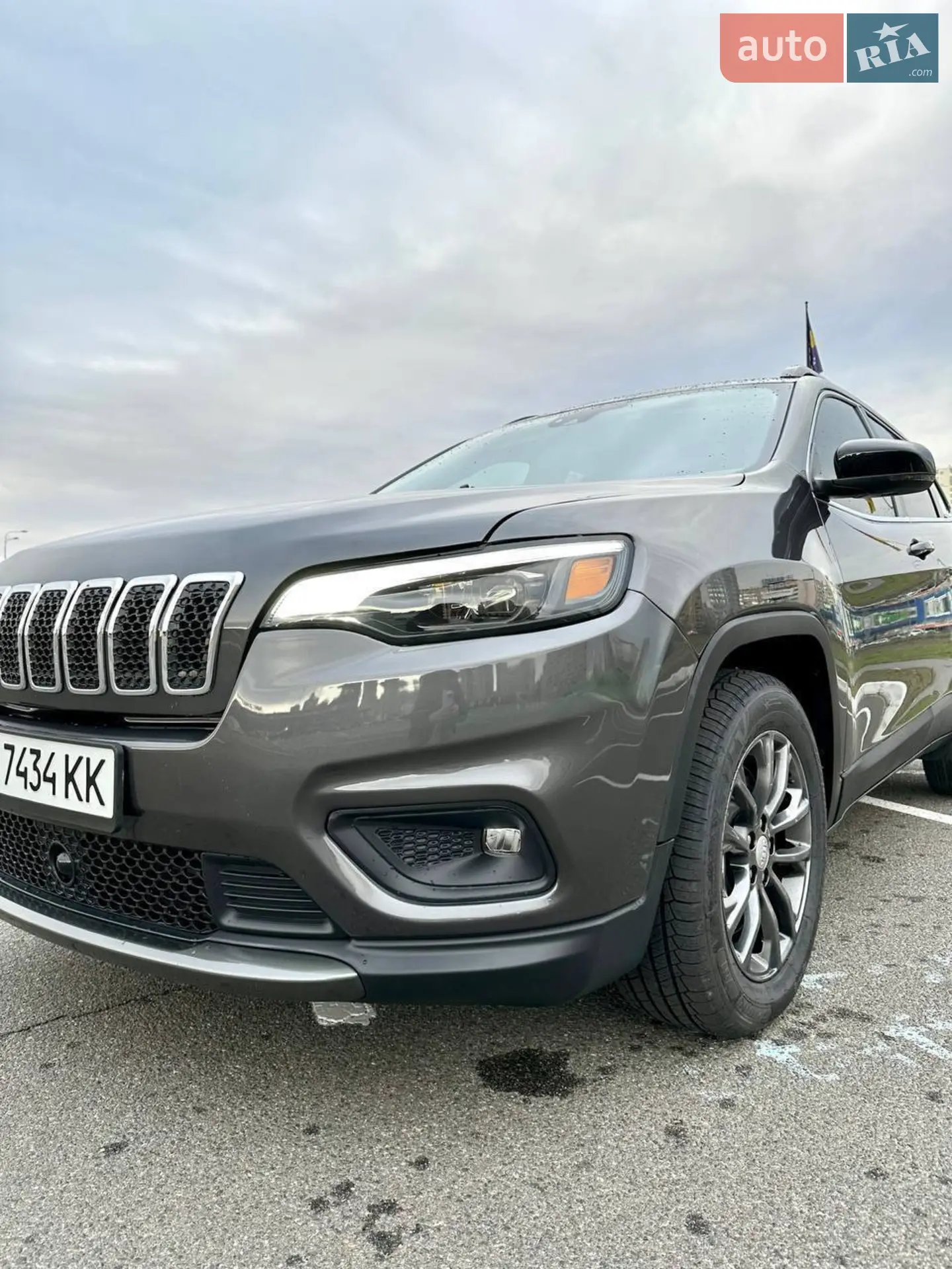 2022 Jeep Cherokee - мініатюра 2