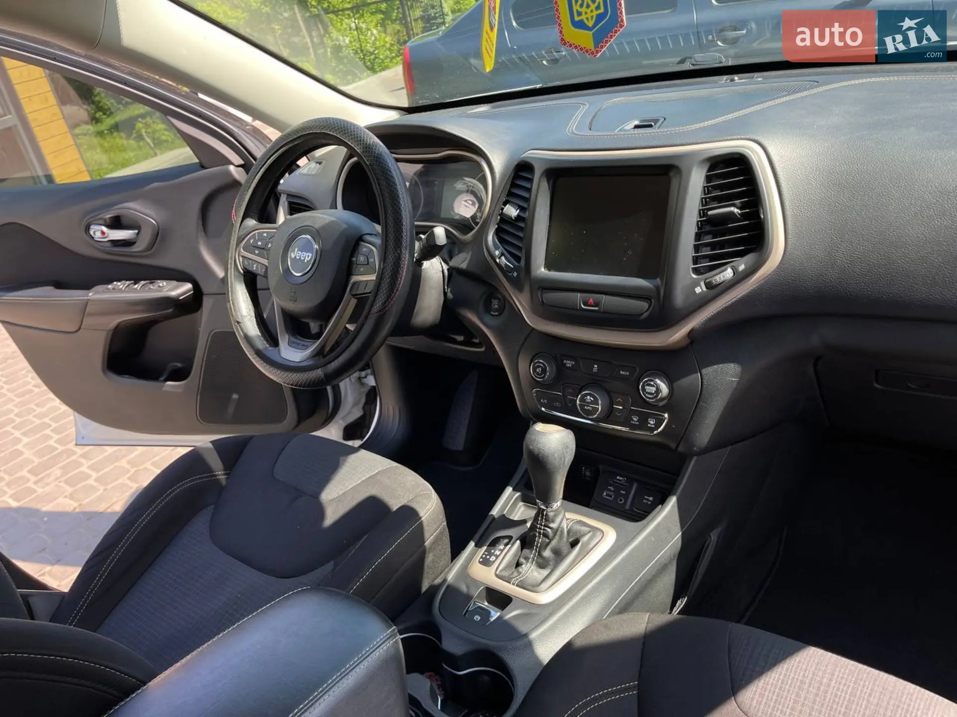 2015 Jeep Cherokee - мініатюра 10