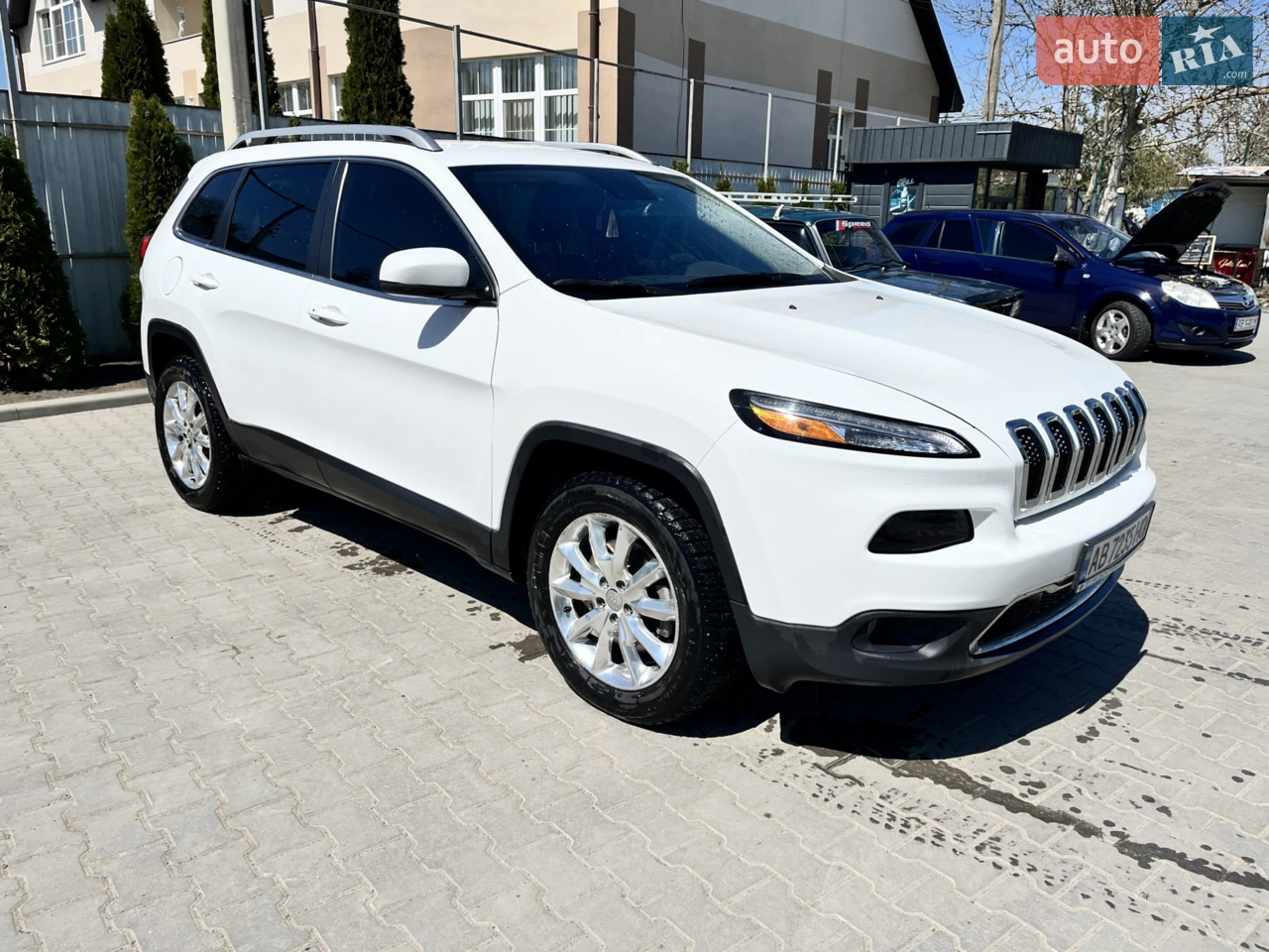 2015 Jeep Cherokee - мініатюра 37