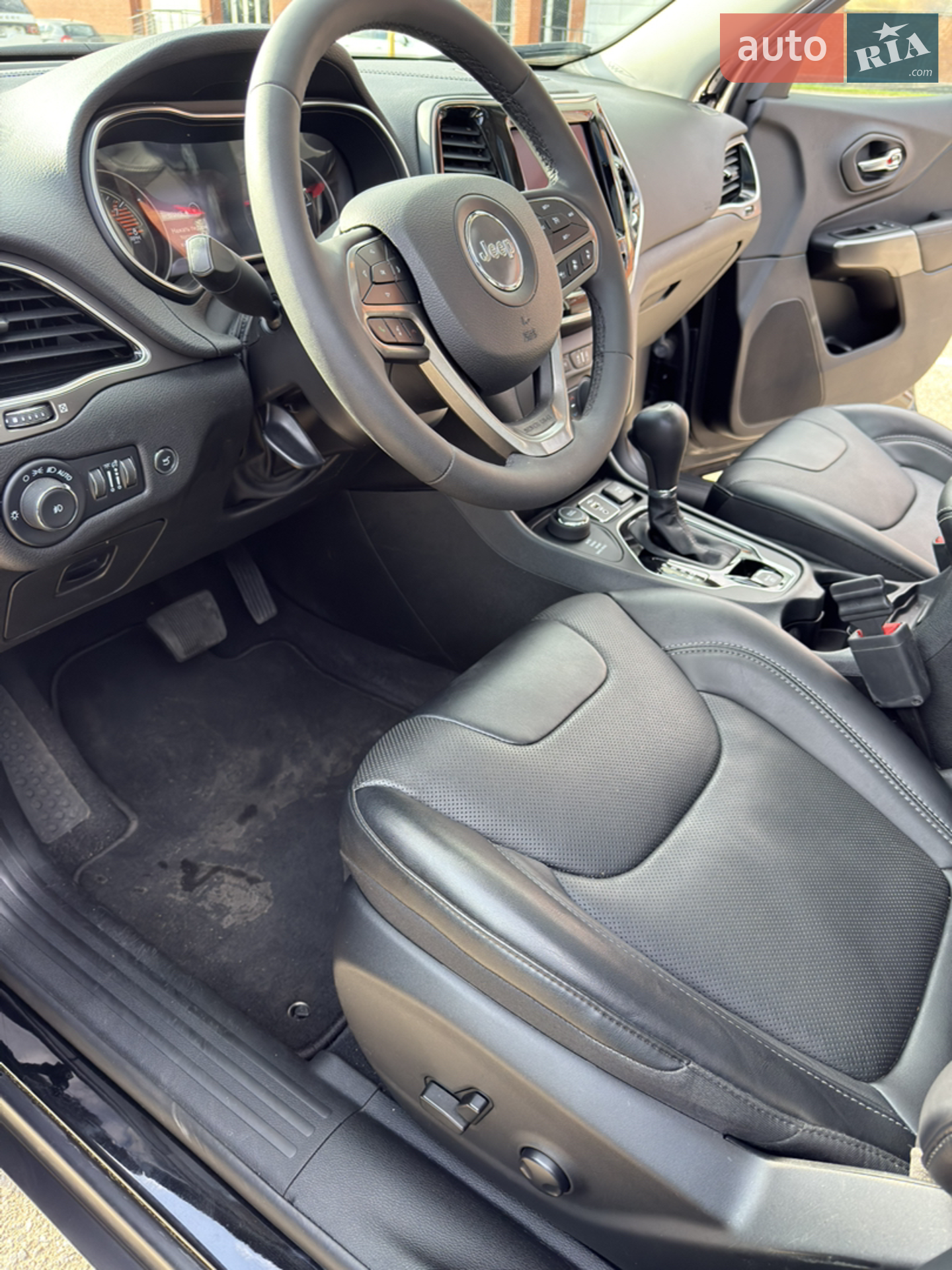 2022 Jeep Cherokee - мініатюра 16