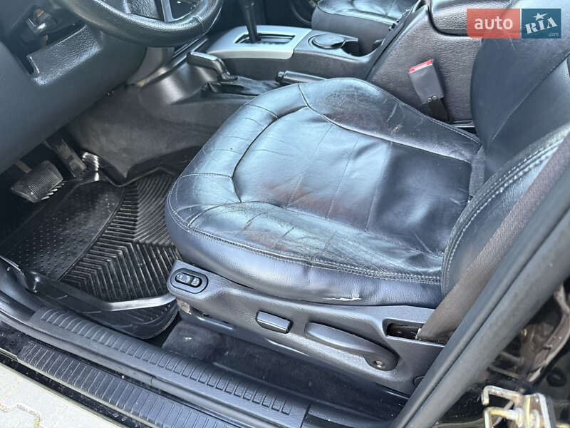 Позашляховик / Кросовер Jeep Cherokee 2003 в Чернівцях