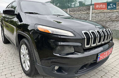 Позашляховик / Кросовер Jeep Cherokee 2015 в Яворові