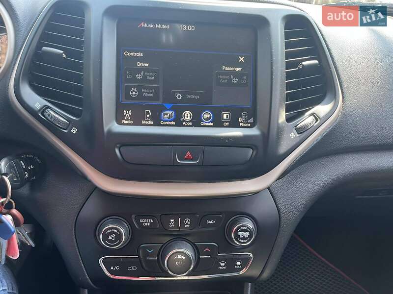 Внедорожник / Кроссовер Jeep Cherokee 2015 в Гостомеле