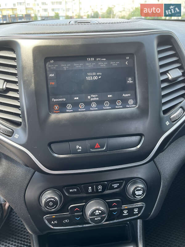 Внедорожник / Кроссовер Jeep Cherokee 2019 в Ивано-Франковске