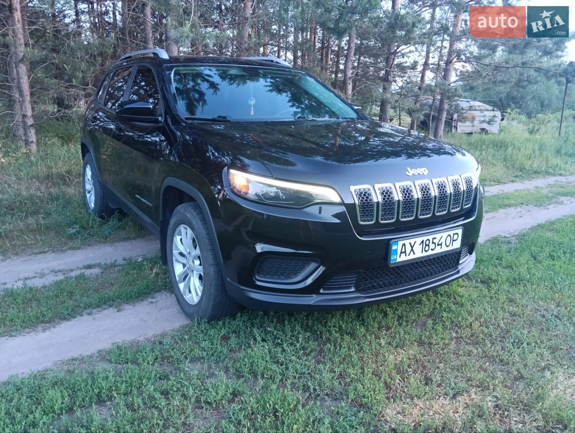 2020 Jeep Cherokee - мініатюра 2