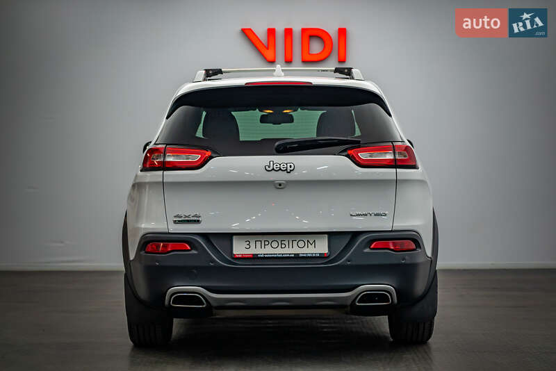 Внедорожник / Кроссовер Jeep Cherokee 2015 в Киеве фото 4 Внедорожник / Кроссовер Jeep Cherokee 2015 в Киеве