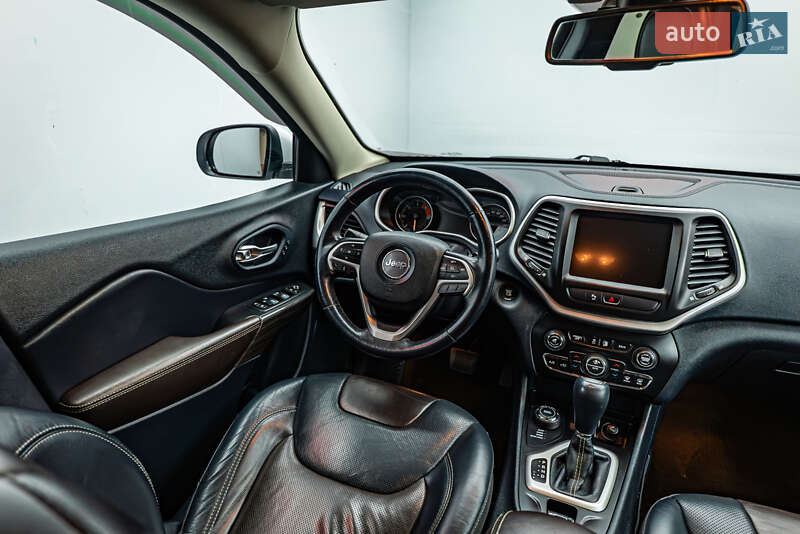 Внедорожник / Кроссовер Jeep Cherokee 2015 в Киеве фото 9 Внедорожник / Кроссовер Jeep Cherokee 2015 в Киеве