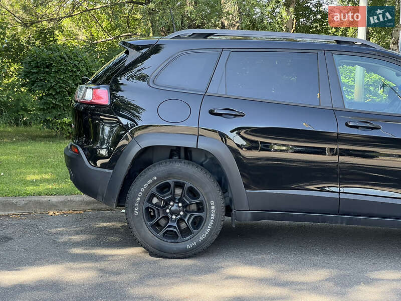 Позашляховик / Кросовер Jeep Cherokee 2021 в Києві