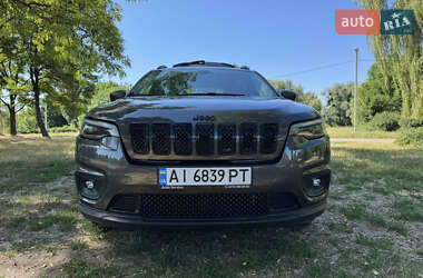 Внедорожник / Кроссовер Jeep Cherokee 2018 в 