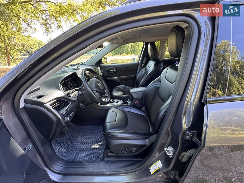Внедорожник / Кроссовер Jeep Cherokee 2018 в Белой Церкви