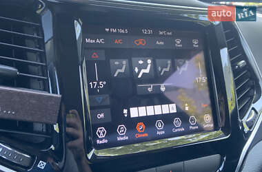 Внедорожник / Кроссовер Jeep Cherokee 2020 в 