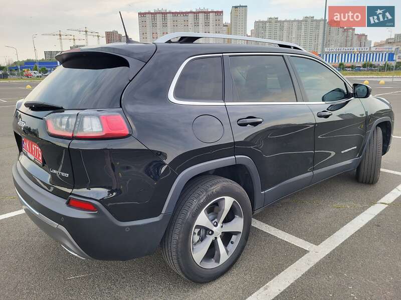 Позашляховик / Кросовер Jeep Cherokee 2021 в Києві