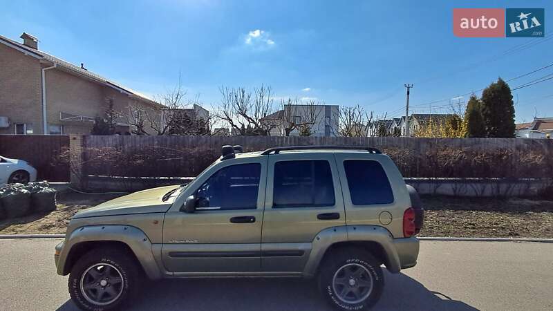 Внедорожник / Кроссовер Jeep Cherokee 2003 в Киеве