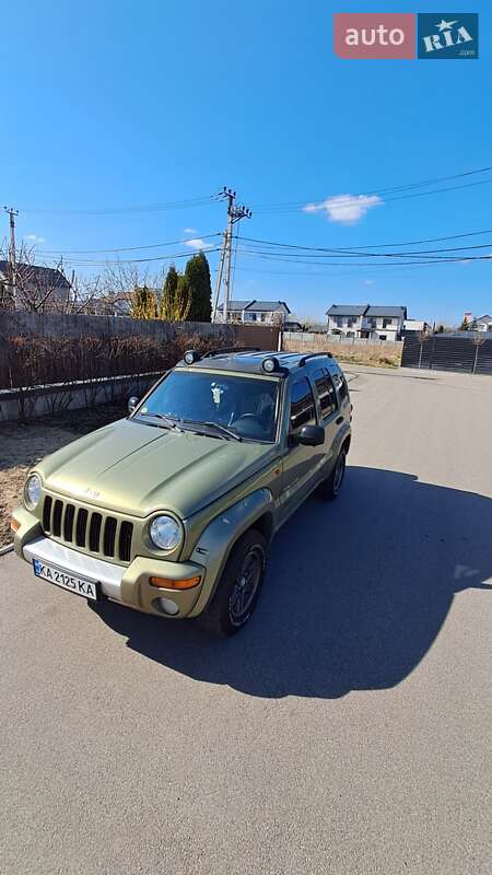Внедорожник / Кроссовер Jeep Cherokee 2003 в Киеве