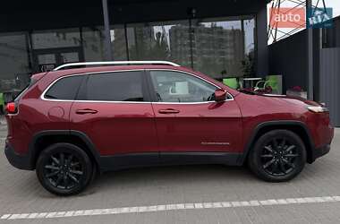 Внедорожник / Кроссовер Jeep Cherokee 2016 в 