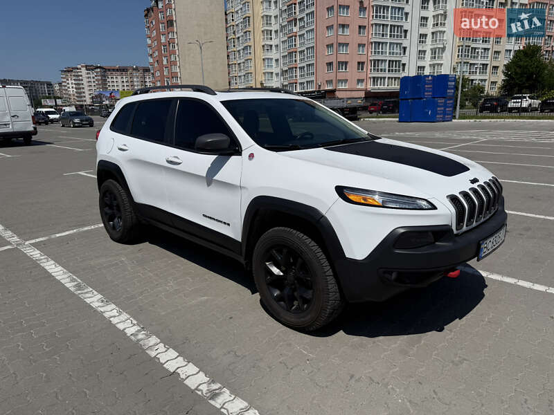 Внедорожник / Кроссовер Jeep Cherokee 2016 в Ивано-Франковске фото 2 Внедорожник / Кроссовер Jeep Cherokee 2016 в Ивано-Франковске