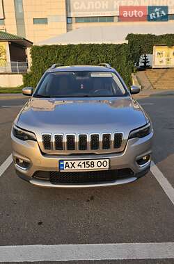Внедорожник / Кроссовер Jeep Cherokee 2018 в 