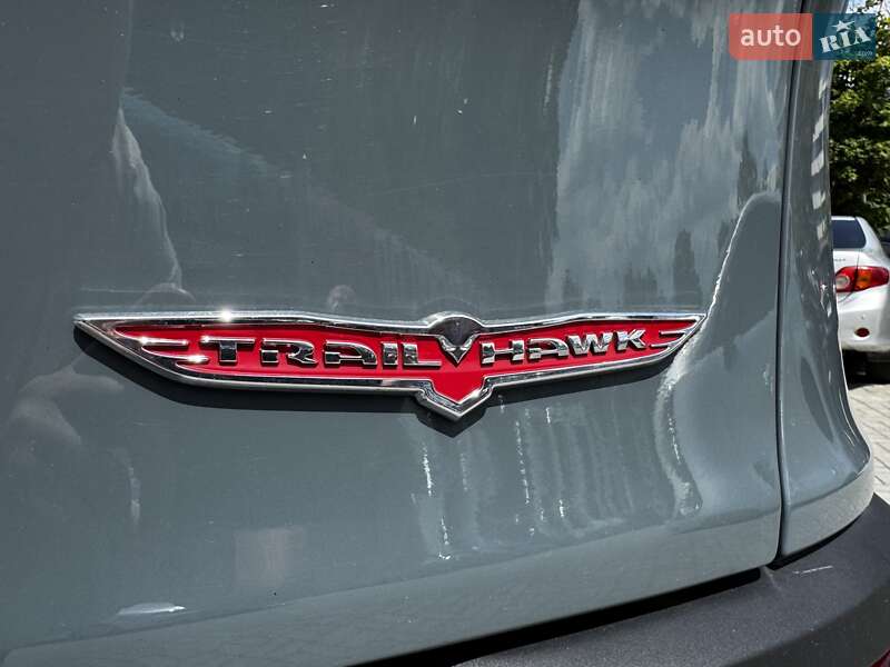Внедорожник / Кроссовер Jeep Cherokee 2016 в Днепре