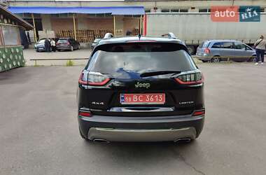 Внедорожник / Кроссовер Jeep Cherokee 2019 в 