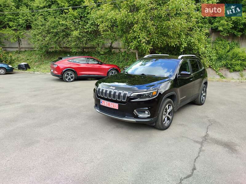 Внедорожник / Кроссовер Jeep Cherokee 2019 в Ровно