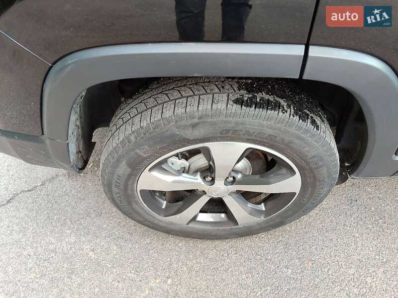 Внедорожник / Кроссовер Jeep Cherokee 2019 в Ровно