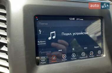 Внедорожник / Кроссовер Jeep Cherokee 2018 в 