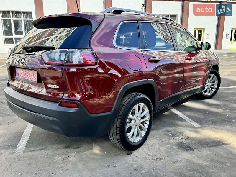 Внедорожник / Кроссовер Jeep Cherokee 2019 в Киеве