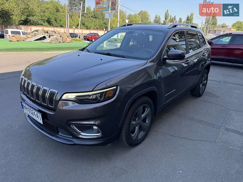 Внедорожник / Кроссовер Jeep Cherokee 2019 в Одессе