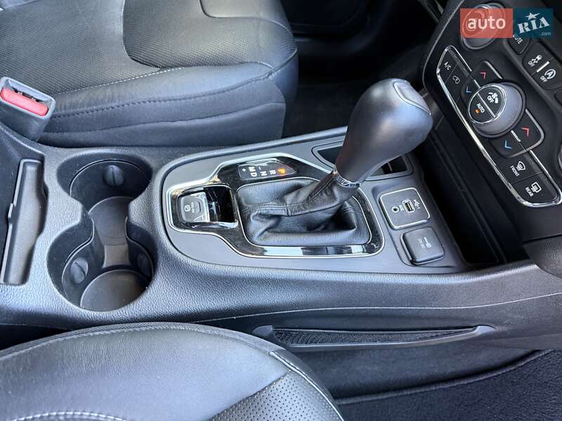 Внедорожник / Кроссовер Jeep Cherokee 2019 в Одессе