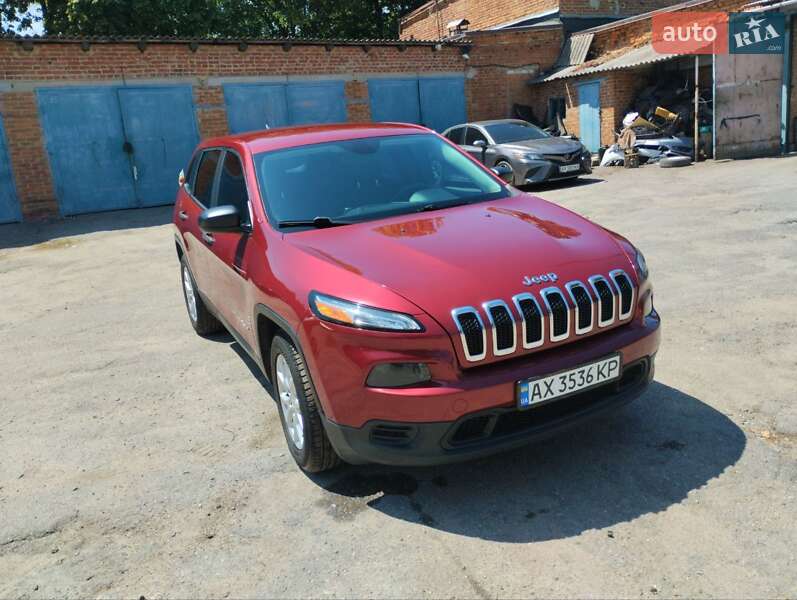 Внедорожник / Кроссовер Jeep Cherokee 2013 в Харькове