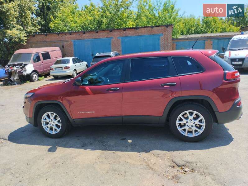Внедорожник / Кроссовер Jeep Cherokee 2013 в Харькове