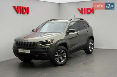 Внедорожник / Кроссовер Jeep Cherokee 2019 в Киеве