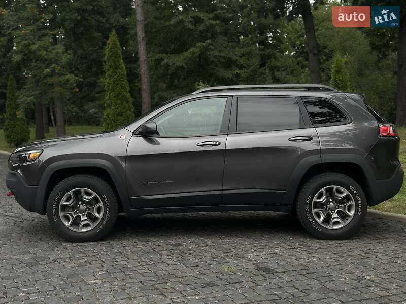 Внедорожник / Кроссовер Jeep Cherokee 2018 в Киеве