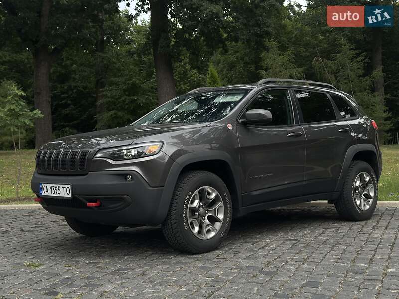 Внедорожник / Кроссовер Jeep Cherokee 2018 в Киеве