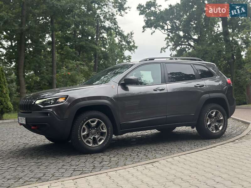Внедорожник / Кроссовер Jeep Cherokee 2018 в Киеве