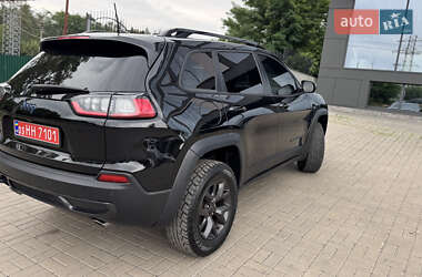 Внедорожник / Кроссовер Jeep Cherokee 2019 в 