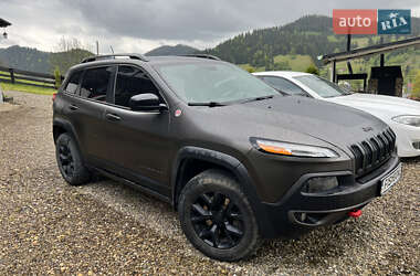 Внедорожник / Кроссовер Jeep Cherokee 2016 в Верховине
